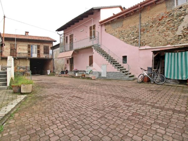 casa indipendente in vendita a Rivoli