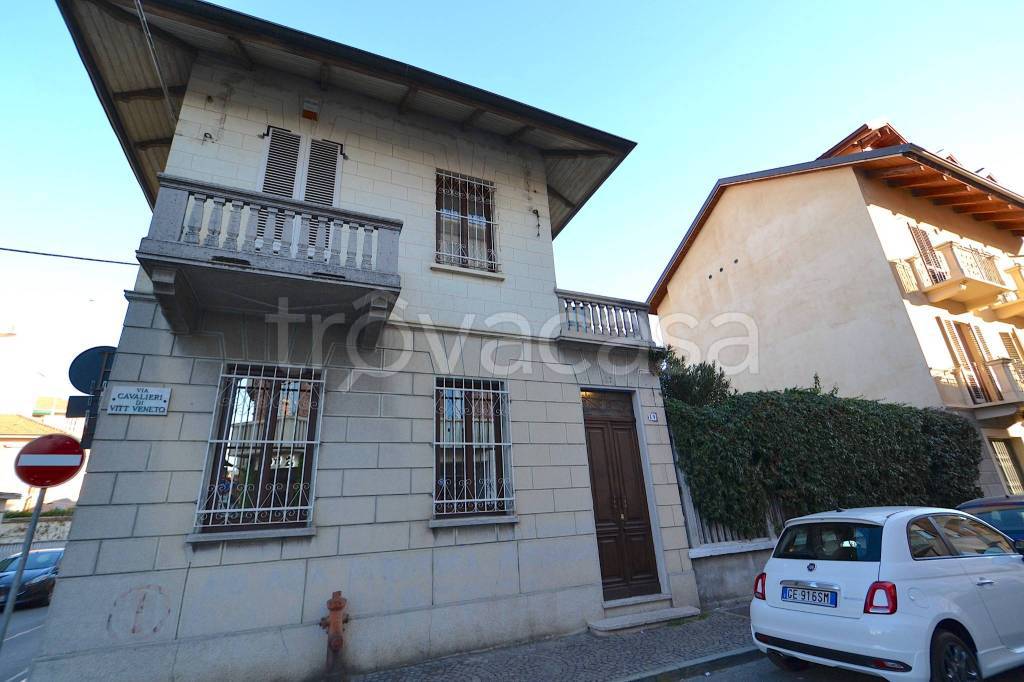 casa indipendente in vendita a Rivoli