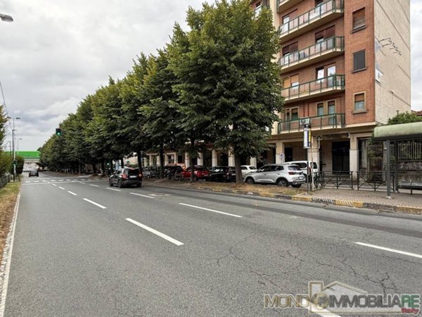 negozio in vendita a Rivoli