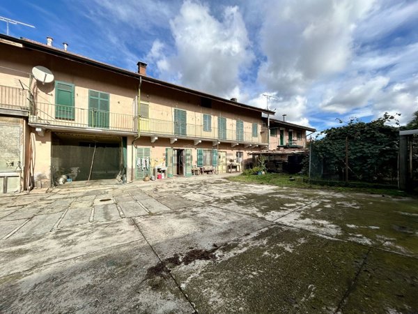 casale in vendita a Rivoli