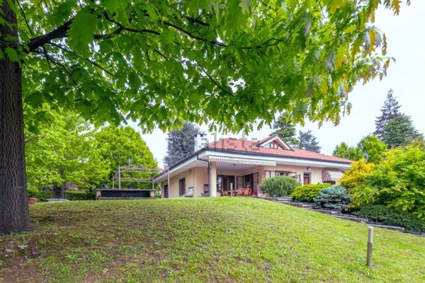 casa indipendente in vendita a Rivoli