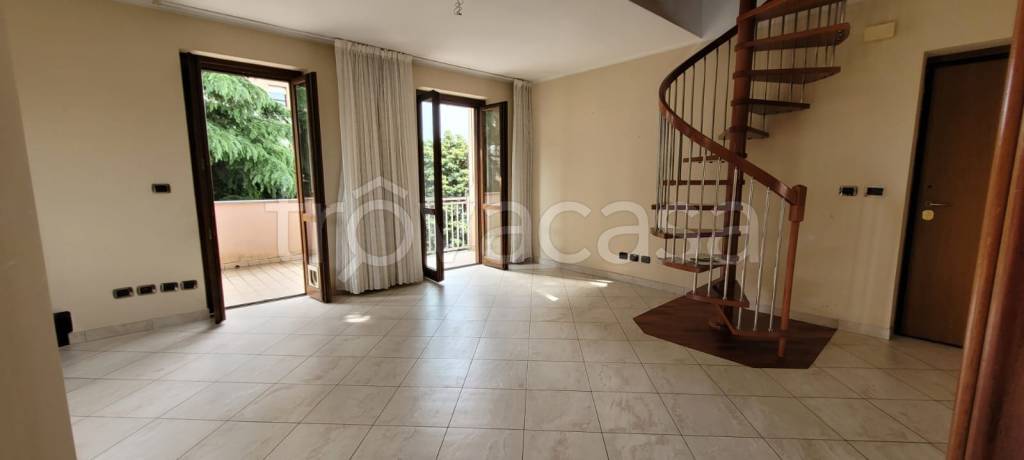 appartamento in vendita a Rivoli in zona Cascine Vica