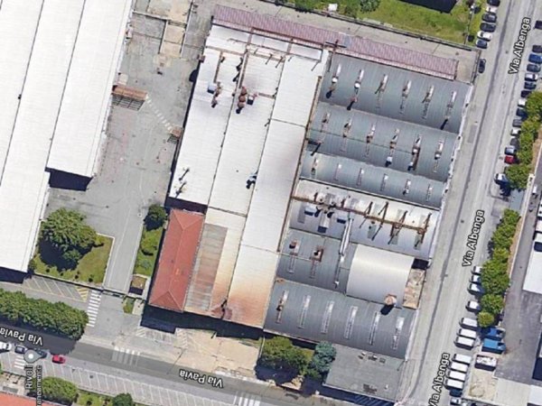 locale commerciale in vendita a Rivoli in zona Cascine Vica