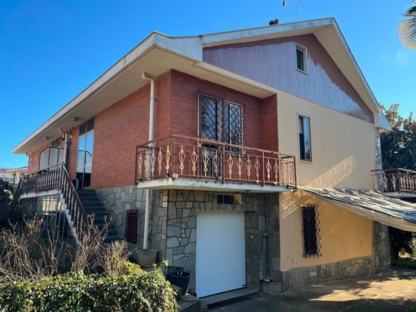 casa indipendente in vendita a Rivoli