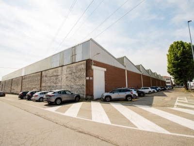 capannone in vendita a Rivoli in zona Cascine Vica