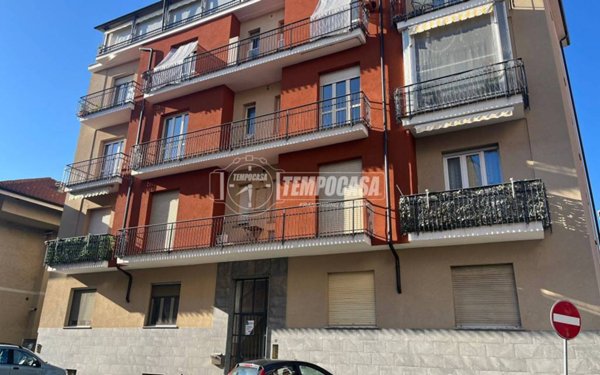 appartamento in vendita a Rivoli in zona Cascine Vica