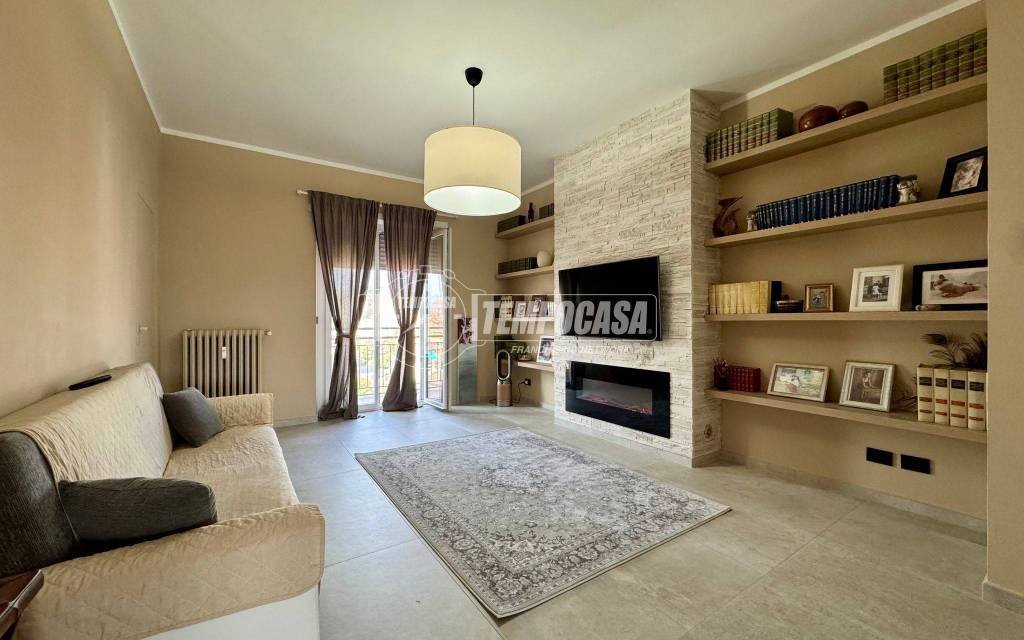 appartamento in vendita a Rivoli in zona Cascine Vica