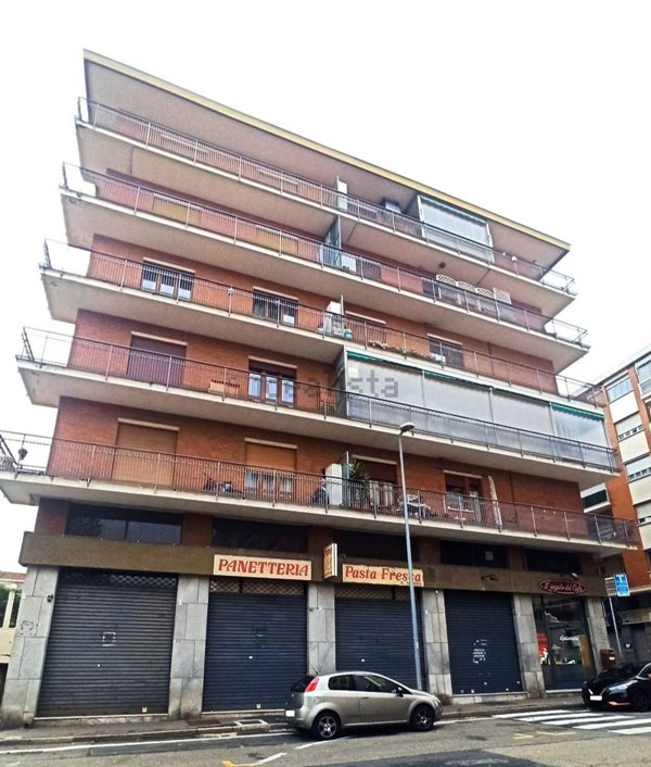 appartamento in vendita a Rivoli in zona Cascine Vica