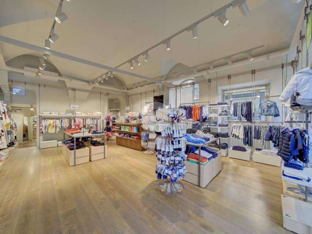 negozio in vendita a Rivoli