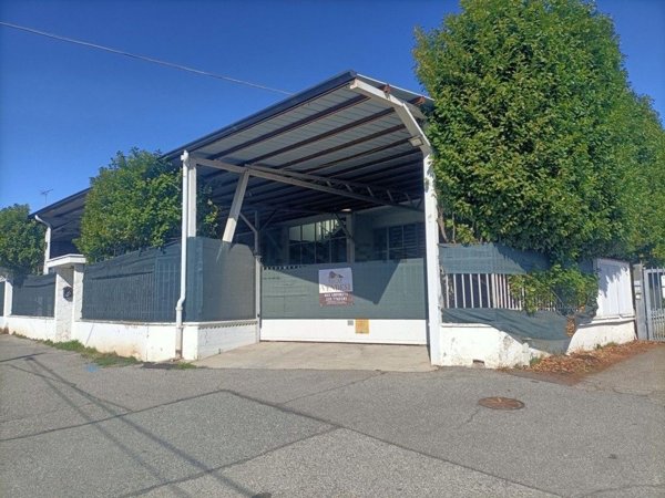 capannone in vendita a Rivoli in zona Tetti di Rivoli