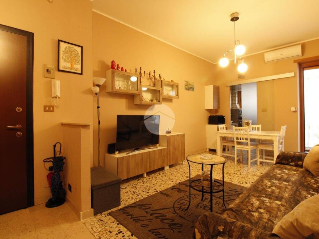 appartamento in vendita a Rivoli in zona Cascine Vica