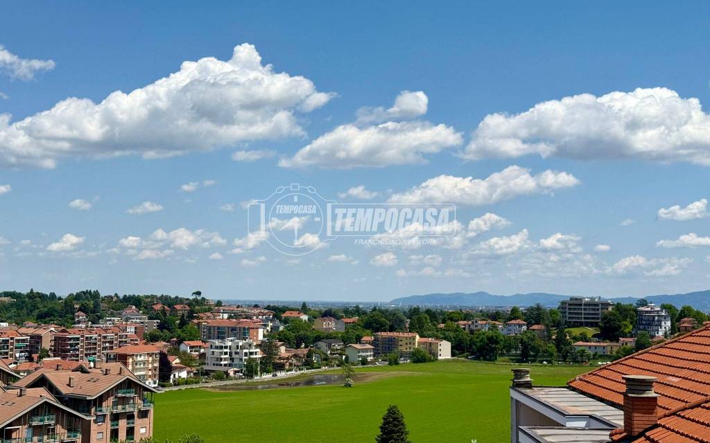 appartamento in vendita a Rivoli in zona Cascine Vica