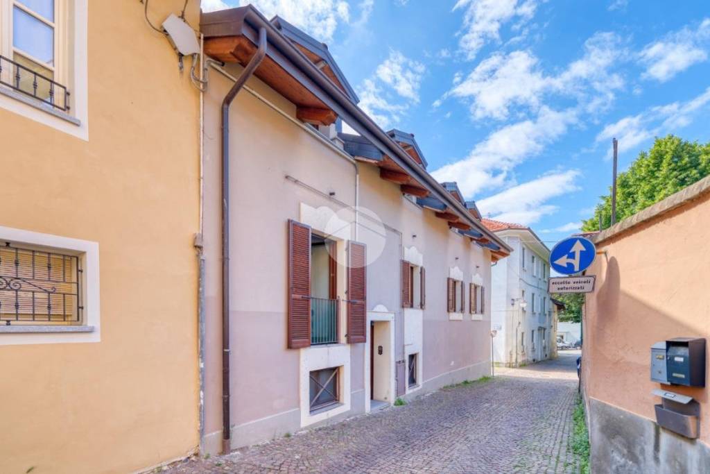 appartamento in vendita a Rivoli in zona Tetti di Rivoli