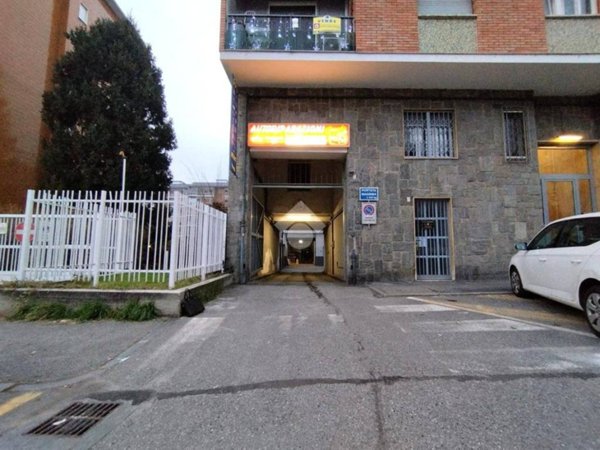 locale commerciale in vendita a Rivoli