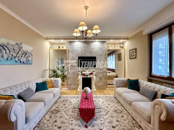 appartamento in vendita a Rivoli in zona Cascine Vica