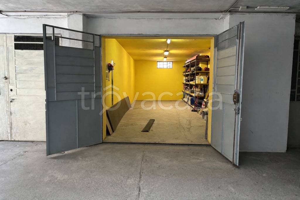 locale commerciale in vendita a Rivoli