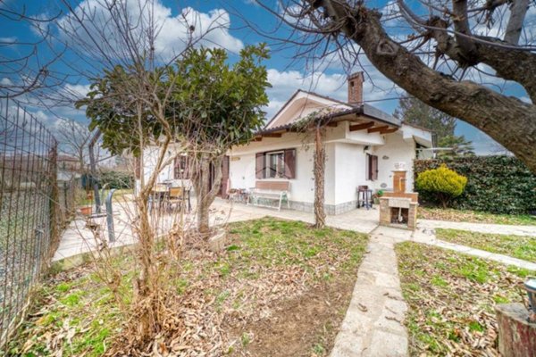 casa indipendente in vendita a Rivoli in zona Bruere