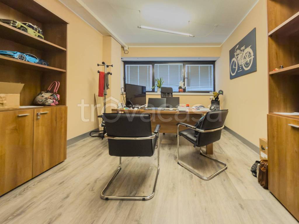 ufficio in vendita a Rivoli