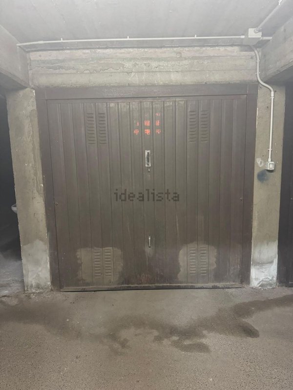 locale di sgombero in vendita a Rivoli