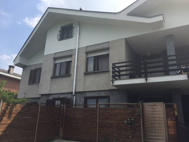 appartamento in vendita a Rivoli in zona Bruere