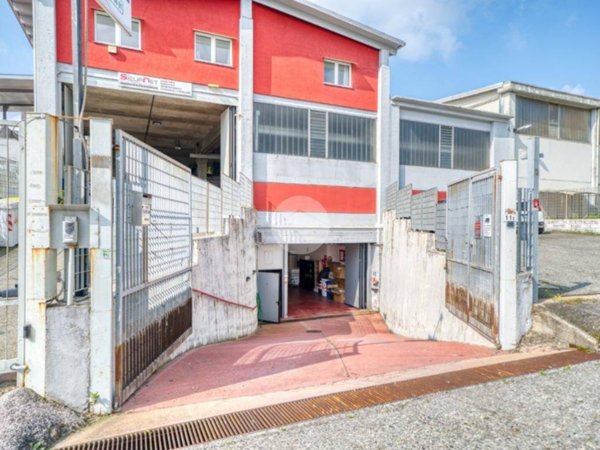 locale commerciale in vendita a Rivoli