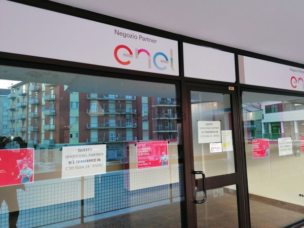 locale commerciale in vendita a Rivoli