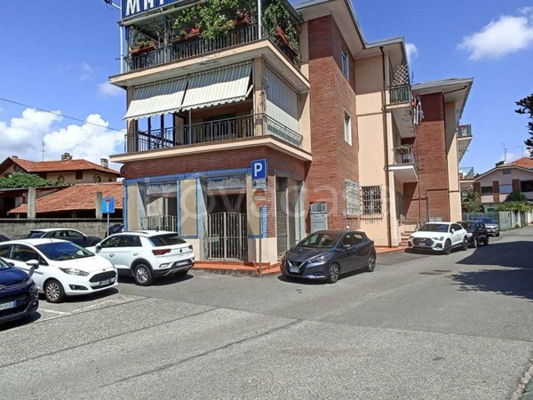 negozio in vendita a Rivoli