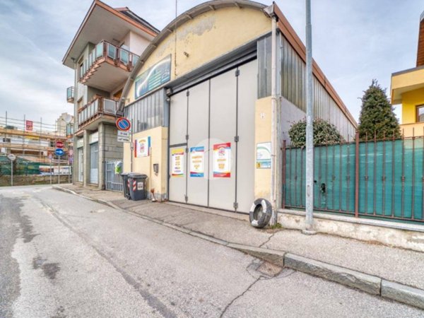 negozio in vendita a Rivoli