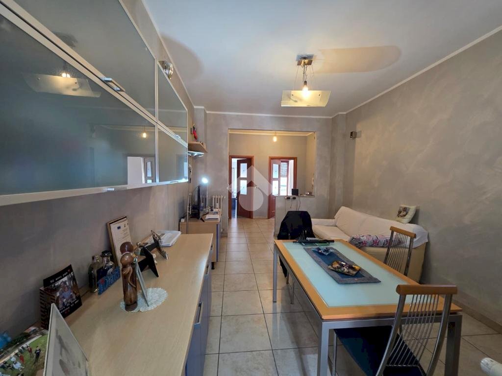 appartamento in vendita a Rivoli in zona Cascine Vica