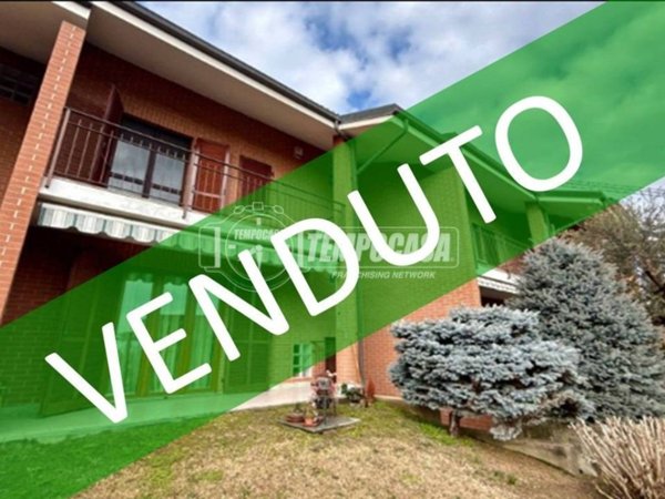 casa indipendente in vendita a Rivoli in zona Cascine Vica