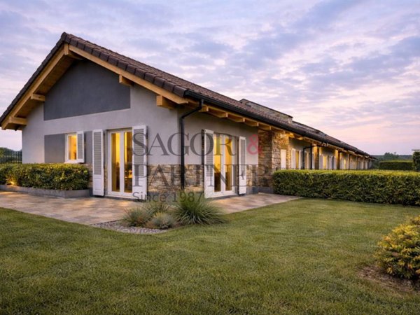 casa indipendente in vendita a Rivoli in zona Bruere