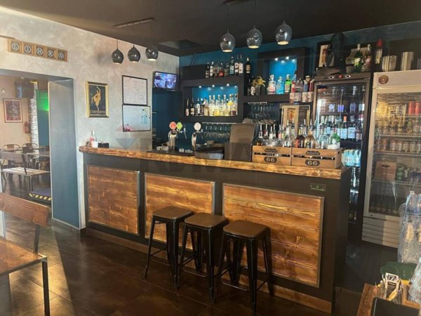 locale commerciale in vendita a Rivoli