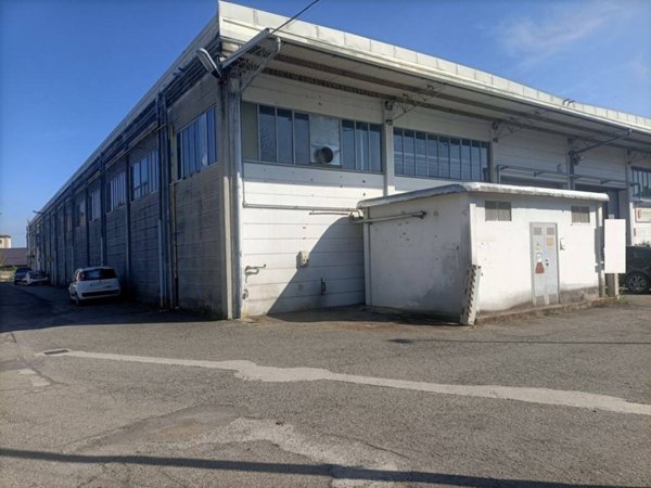 locale commerciale in vendita a Rivoli