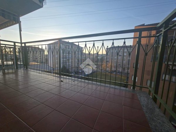 appartamento in vendita a Rivoli in zona Cascine Vica