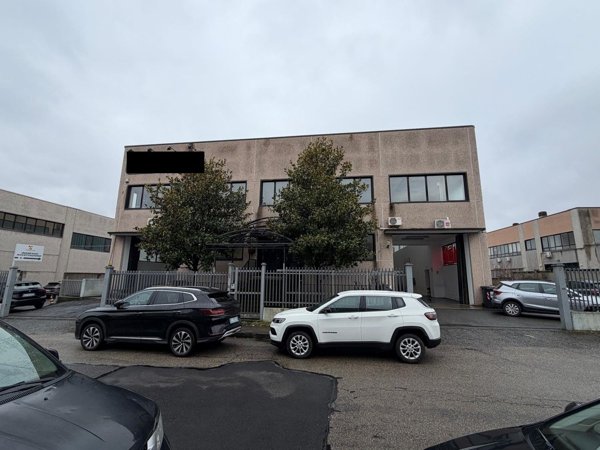 capannone in vendita a Rivoli