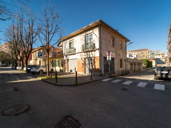 negozio in vendita a Rivoli