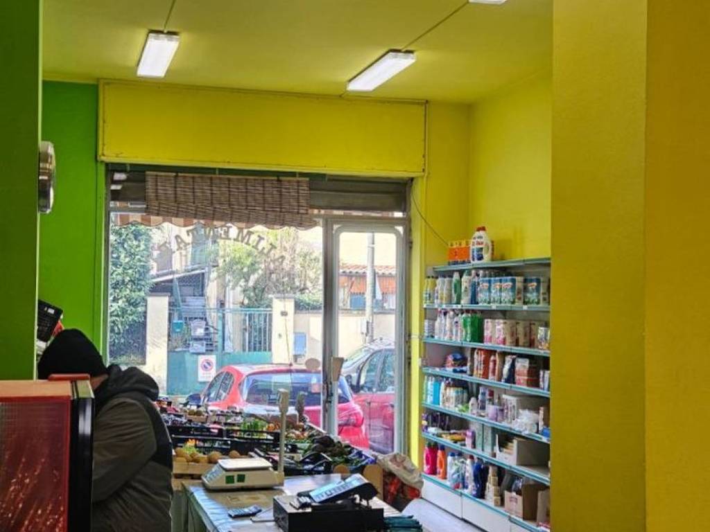 negozio in vendita a Rivoli