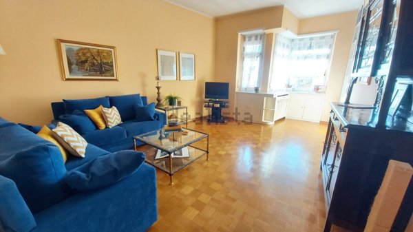 appartamento in vendita a Rivoli in zona Cascine Vica