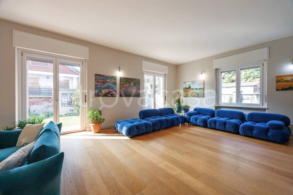 casa indipendente in vendita a Rivoli