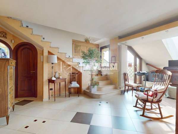 appartamento in vendita a Rivoli in zona Cascine Vica