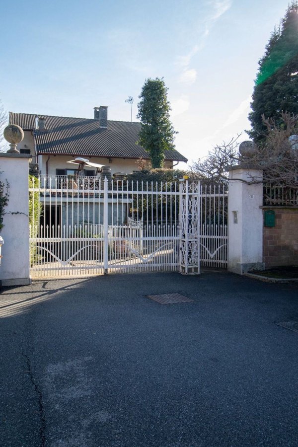 casa indipendente in vendita a Rivoli