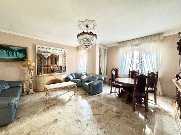 appartamento in vendita a Rivoli in zona Cascine Vica