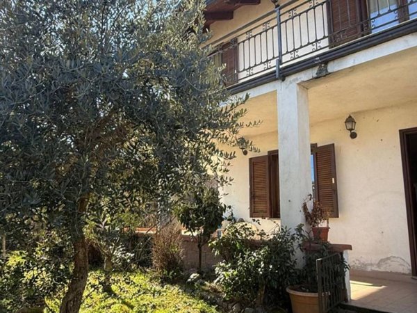 casa indipendente in vendita a Rivoli