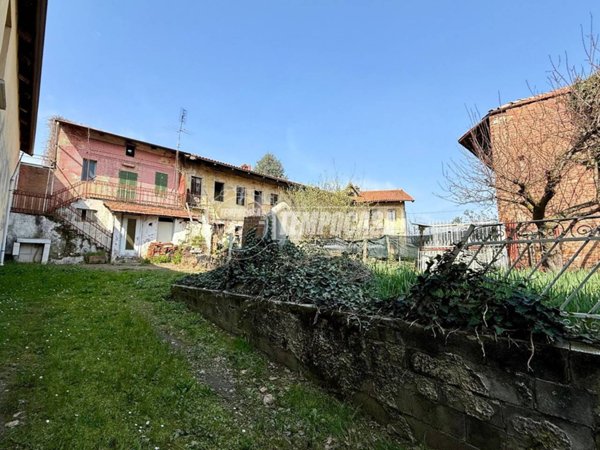 casale in vendita a Rivoli in zona Tetti Neirotti
