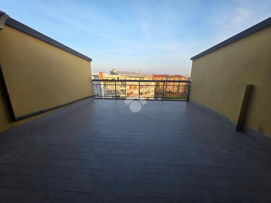 appartamento in vendita a Rivoli in zona Cascine Vica