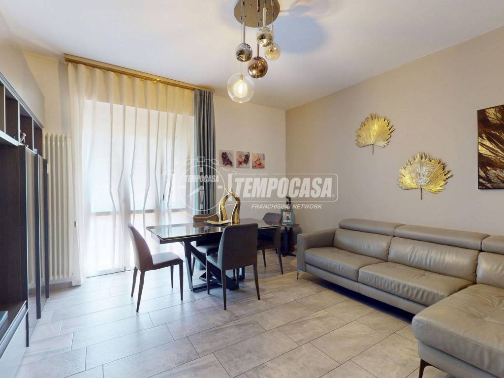 appartamento in vendita a Rivoli in zona Cascine Vica