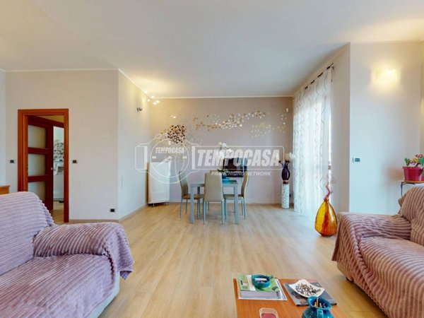 appartamento in vendita a Rivoli in zona Cascine Vica