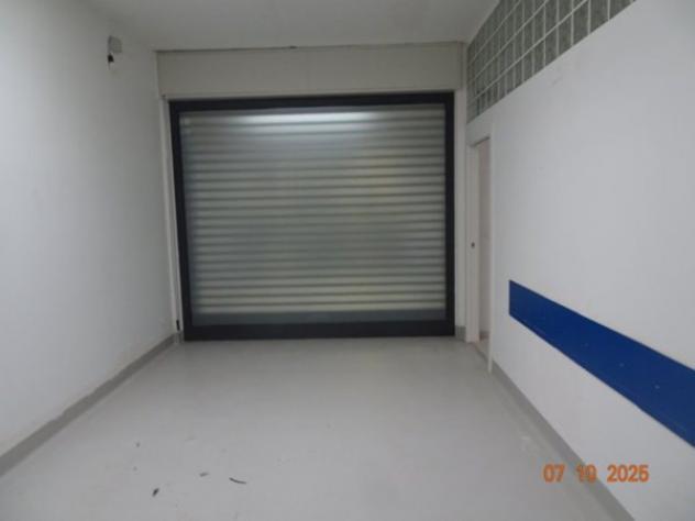 negozio in vendita a Rivoli