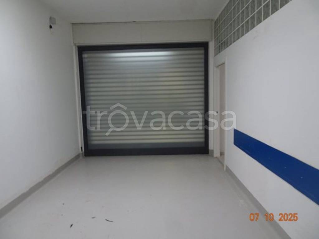 negozio in vendita a Rivoli