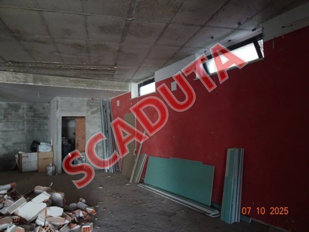 negozio in vendita a Rivoli